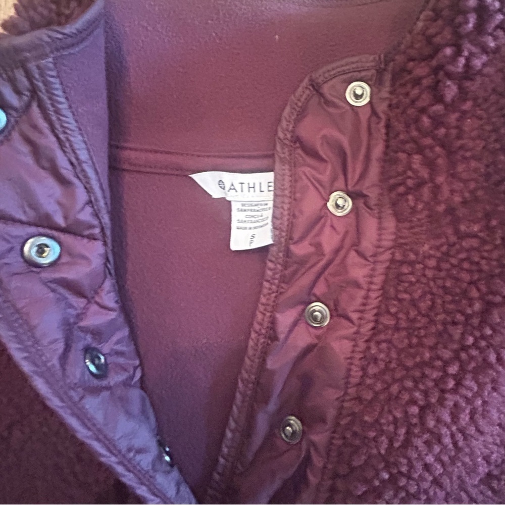 Athleta Altitude Sherpa Snap Pullover Burgundy Small - Picture 3 of 5